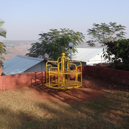 Hotel Exotic Valley Mahābaleshwar Exterior foto