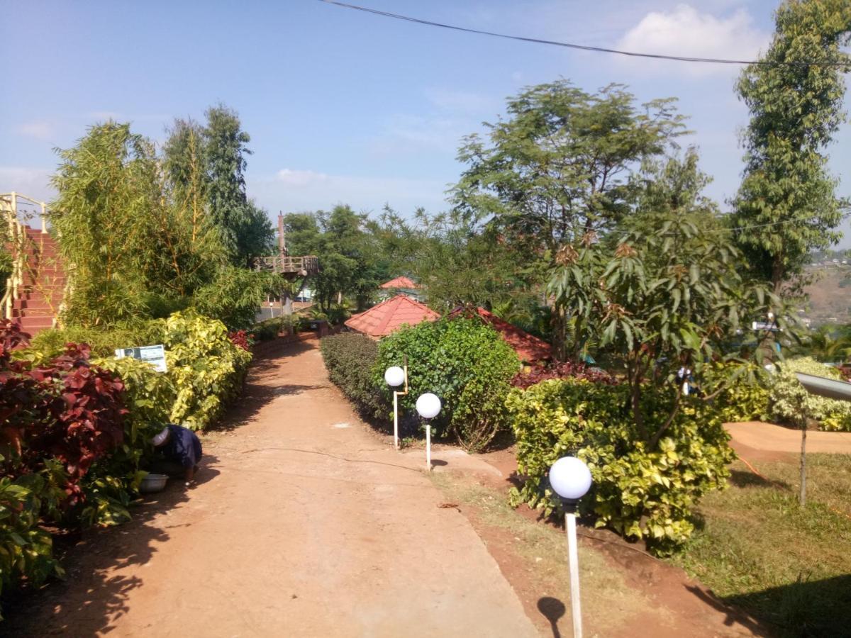 Hotel Exotic Valley Mahābaleshwar Exterior foto