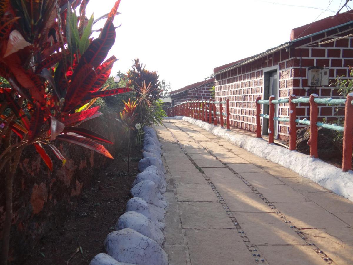 Hotel Exotic Valley Mahābaleshwar Exterior foto