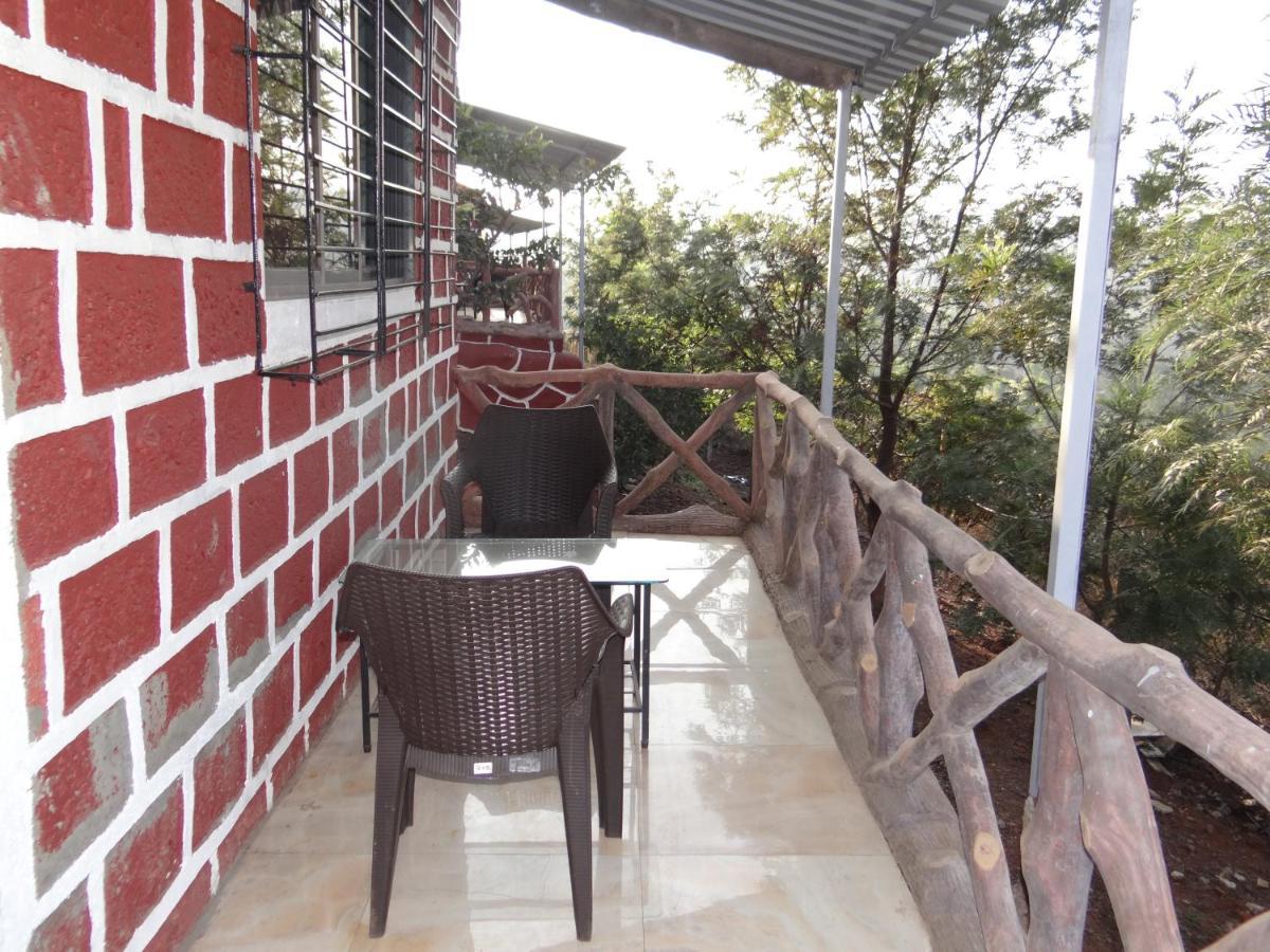 Hotel Exotic Valley Mahābaleshwar Exterior foto