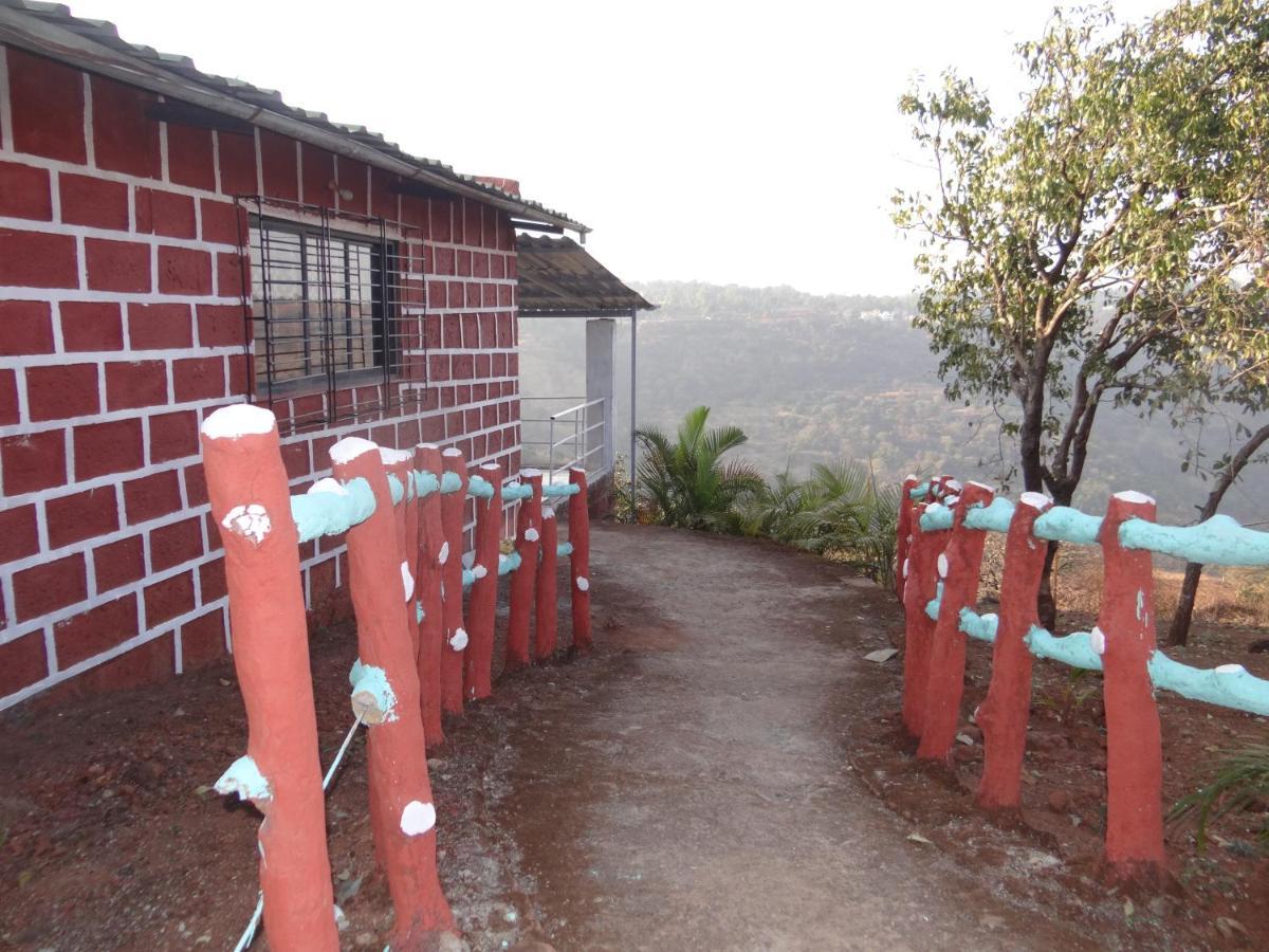 Hotel Exotic Valley Mahābaleshwar Exterior foto