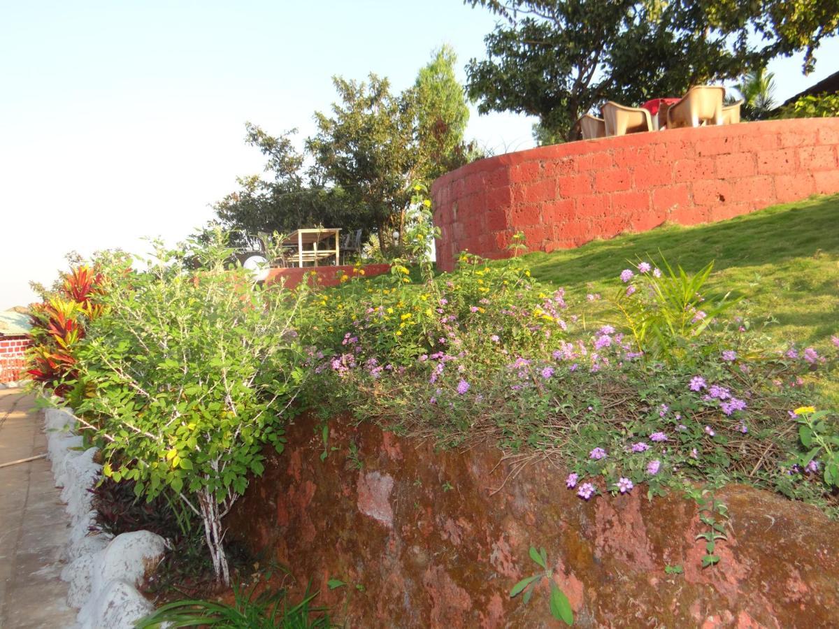 Hotel Exotic Valley Mahābaleshwar Exterior foto