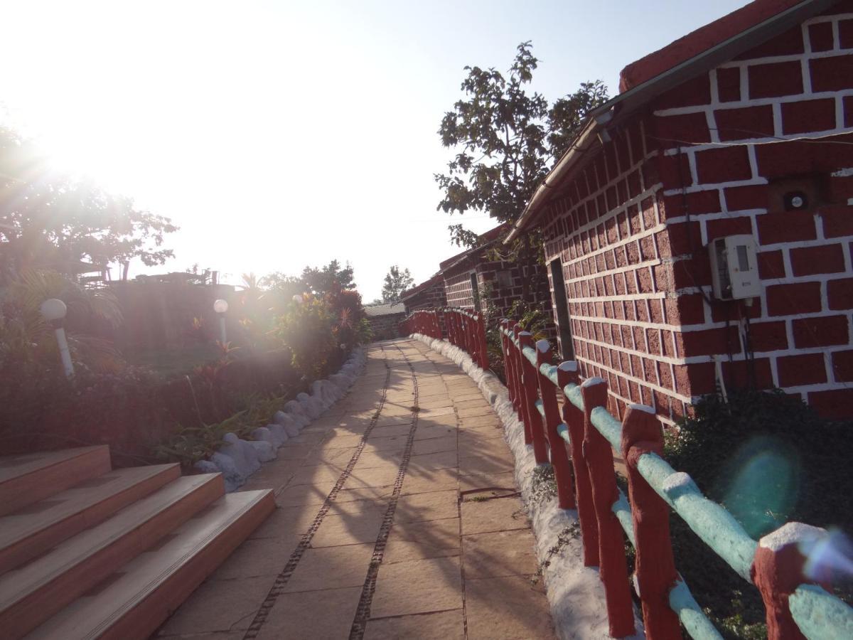 Hotel Exotic Valley Mahābaleshwar Exterior foto